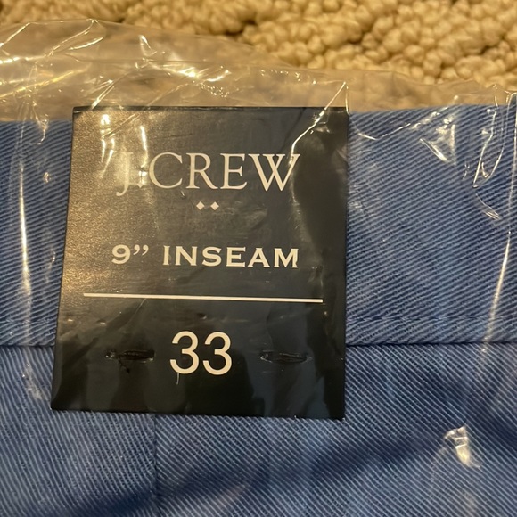 9" Gramercy flex khaki short NWT 33” - Picture 5 of 5